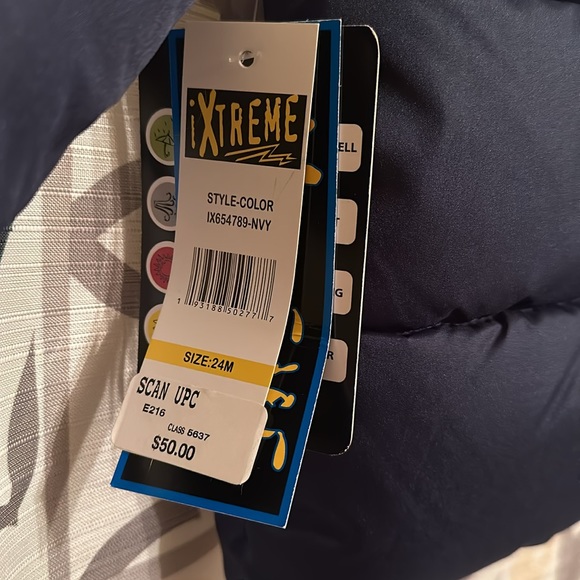 NWT multi colored winter jacket, fleece lined - Picture 4 of 9